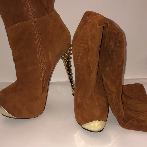 Women’s Knee High Boots - Picture 2 of 2